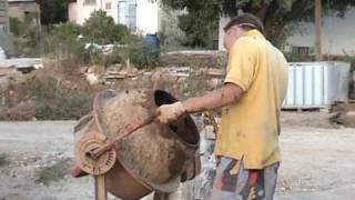 Sculpting with mud