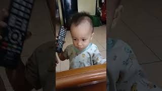 si adek nelpon nenek