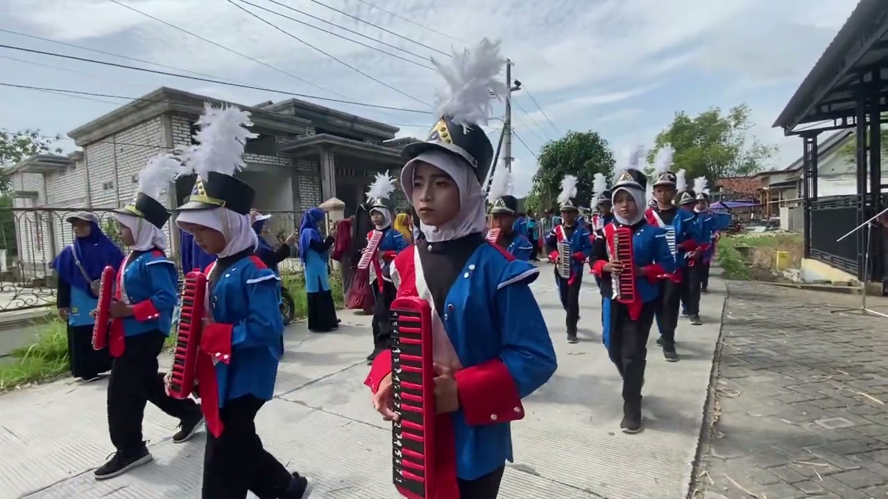 MIM 12 Sumuragung Sumberrejo - Lomba Drumband Gebyar SMP N Kanor