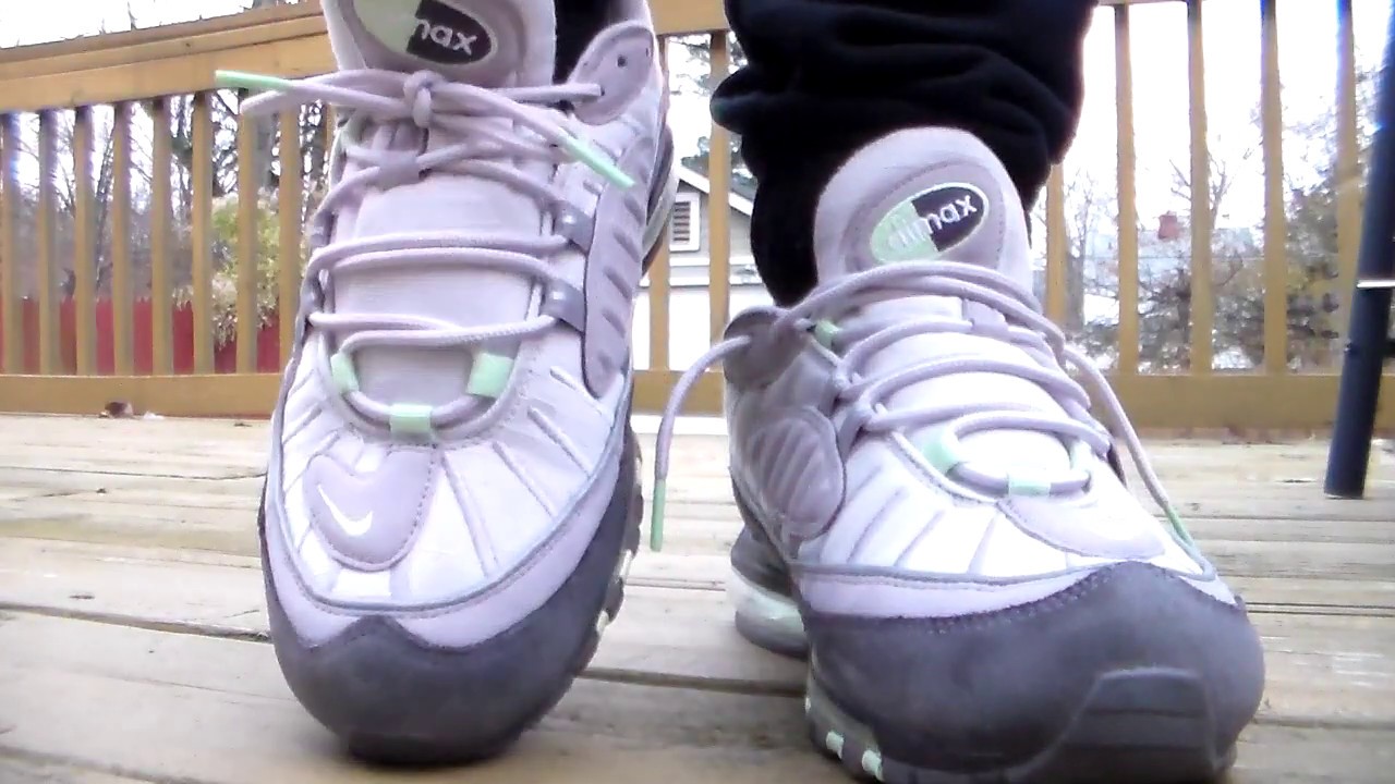 ON FOOT: NIKE AIR MAX 98 MINT/VAST GREY - YouTube