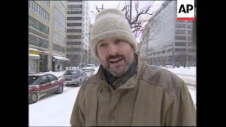 USA: WASHINGTON: ANOTHER SNOW STORM BRINGS CITY TO HALT AGAIN