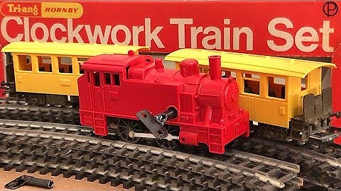 Tri-ang Hornby RS.2 Clockwork Train Set