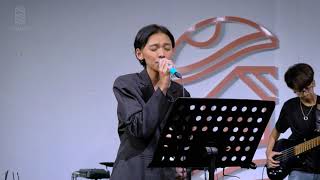 Nadin Amizah - Kala Sang Surya Tenggelam ( Chrisye ) OST. Gadis Kretek | Live Cover Suci Dzikriani