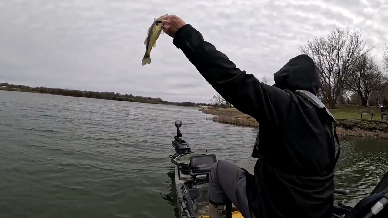 Late winter bass fishing, Lake Sn
