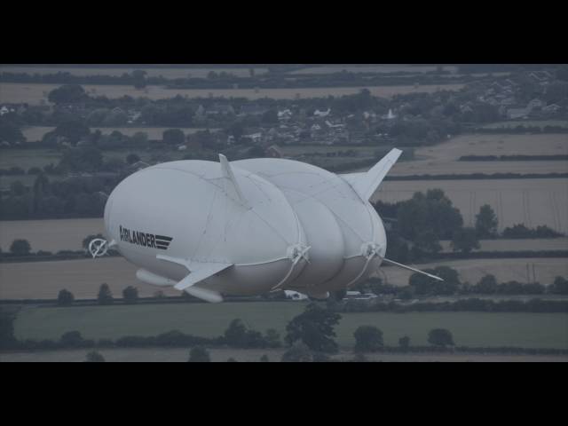 世界最大の飛行船 エアランダー１０ が中央イングランドで墜落 動画 写真 Sputnik 日本