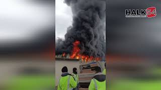 Sakarya Şehir Hastanesi Şantiyesinde Yangın İşçilerin Kaldığı Konteynerler Alev Alev Yandı