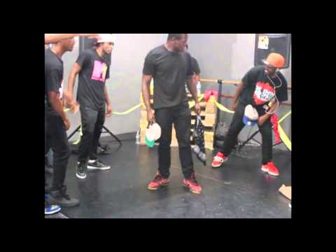 Droid vs Jr  Basix