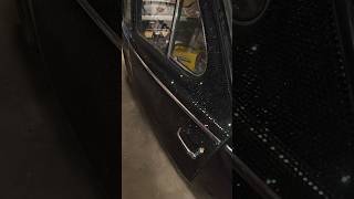 Självmordsdörrar På Pvn