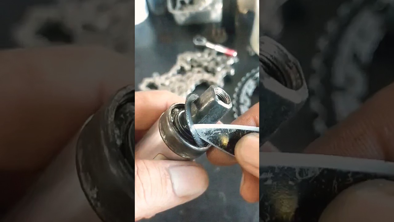 square tapered bottom bracket service