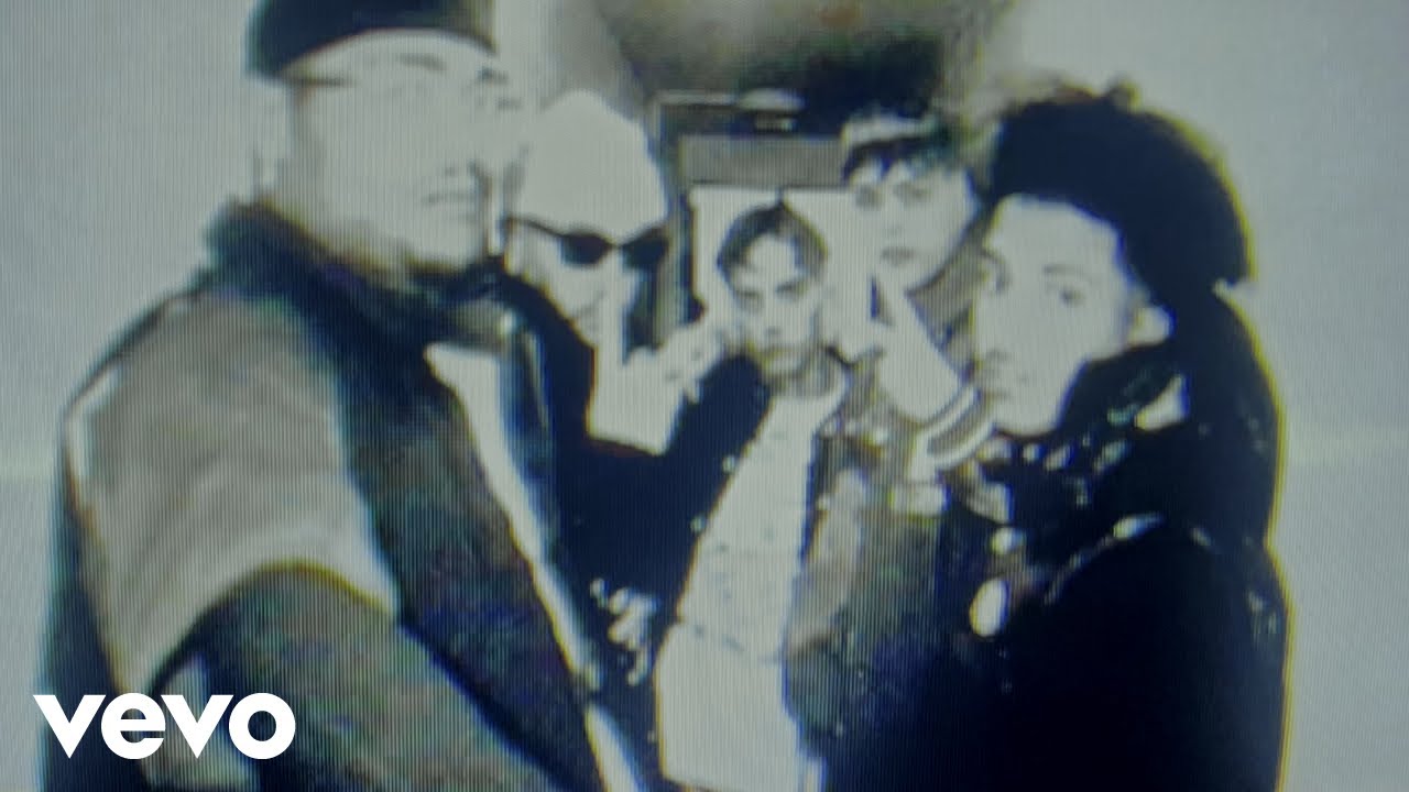 Watch Kid Yugi, Night Skinny, Guè - Steppers (Visual) on YouTube Watch Kid Yugi, Night Skinny, Guè - Steppers (Visual) on YouTube