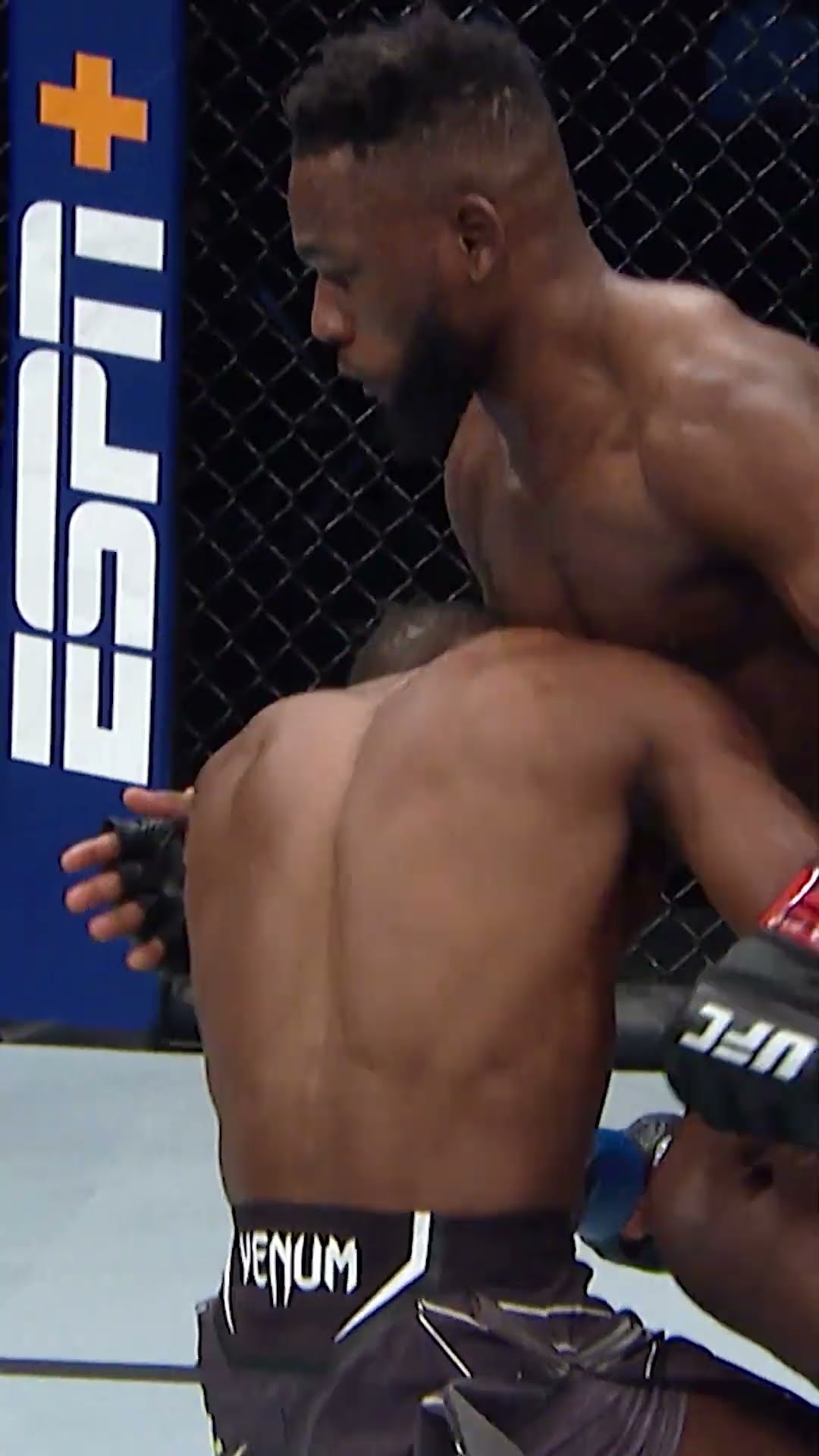 Brutal KO by Manel Kape ? #ufcvegas103