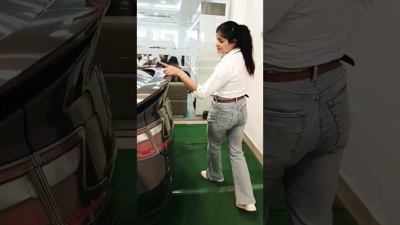 extra features of aura sx cng variant 