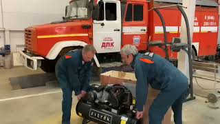 Пожарным подарили оборудование для покраски служебных автомобилей и для отправляемых в СВО в Ермак