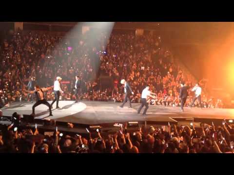 [02.21.16] EXO - LET OUT THE BEAST & RUN *FANCAM*