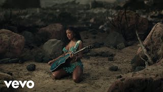 Halle - In Your Hands (Official Video) image