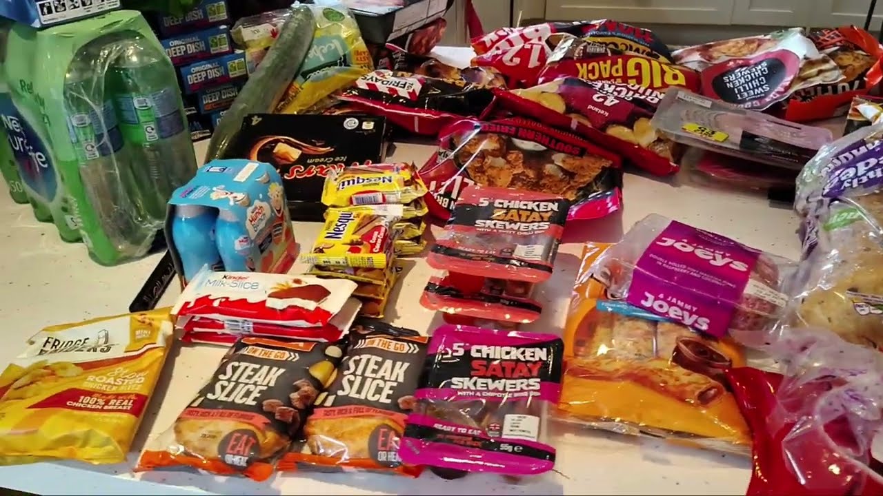 Iceland Grocery Haul | Beautiful Asda George bow baby grows and a dress for Layla