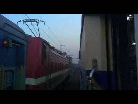 Adrenaline Rush!!! Intense & Thrilling 7 KM Long Parallel Action with Sparking WAP-4 at MPS!!!