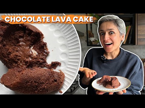 BEST CHOCOLATE PUDDING in 10 minutes  Easy CHOCOLATE LAVA CAKE!