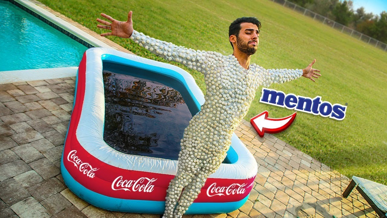 PISCINA DE COCA COLA vs ARMADURA DE MENTOS!