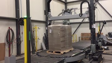 Wulftec VarioMaster 9460 / Automatic strapping machine with shuttle and fixed undertrack