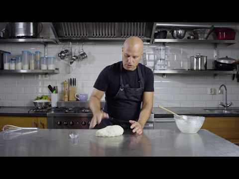 Video: Zo Bak Je Zelfgebakken Brood Snel In De Oven