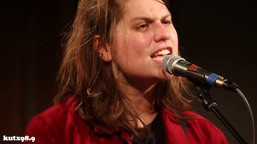Alex Lahey - Misery Guts (Live in KUTX Studio 1A)