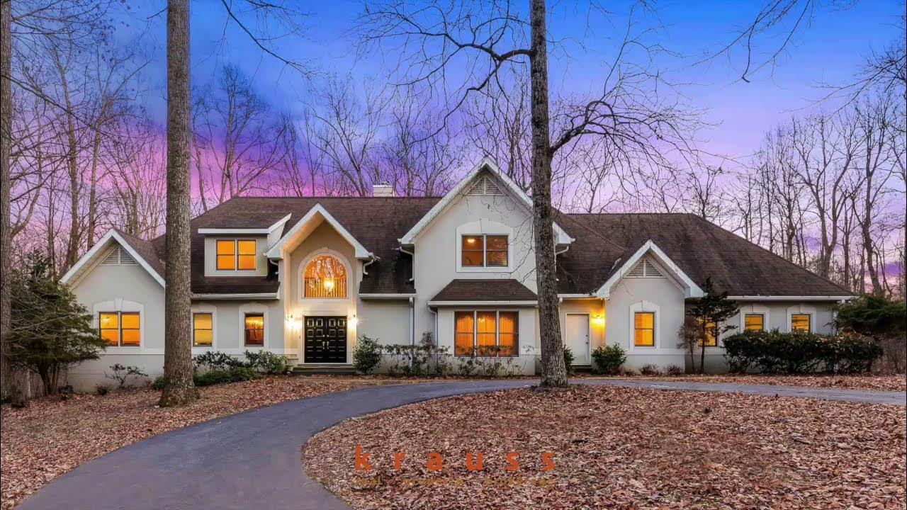 12635 Waterspout Court • Worthington Valley • Owings Mills, MD 21117