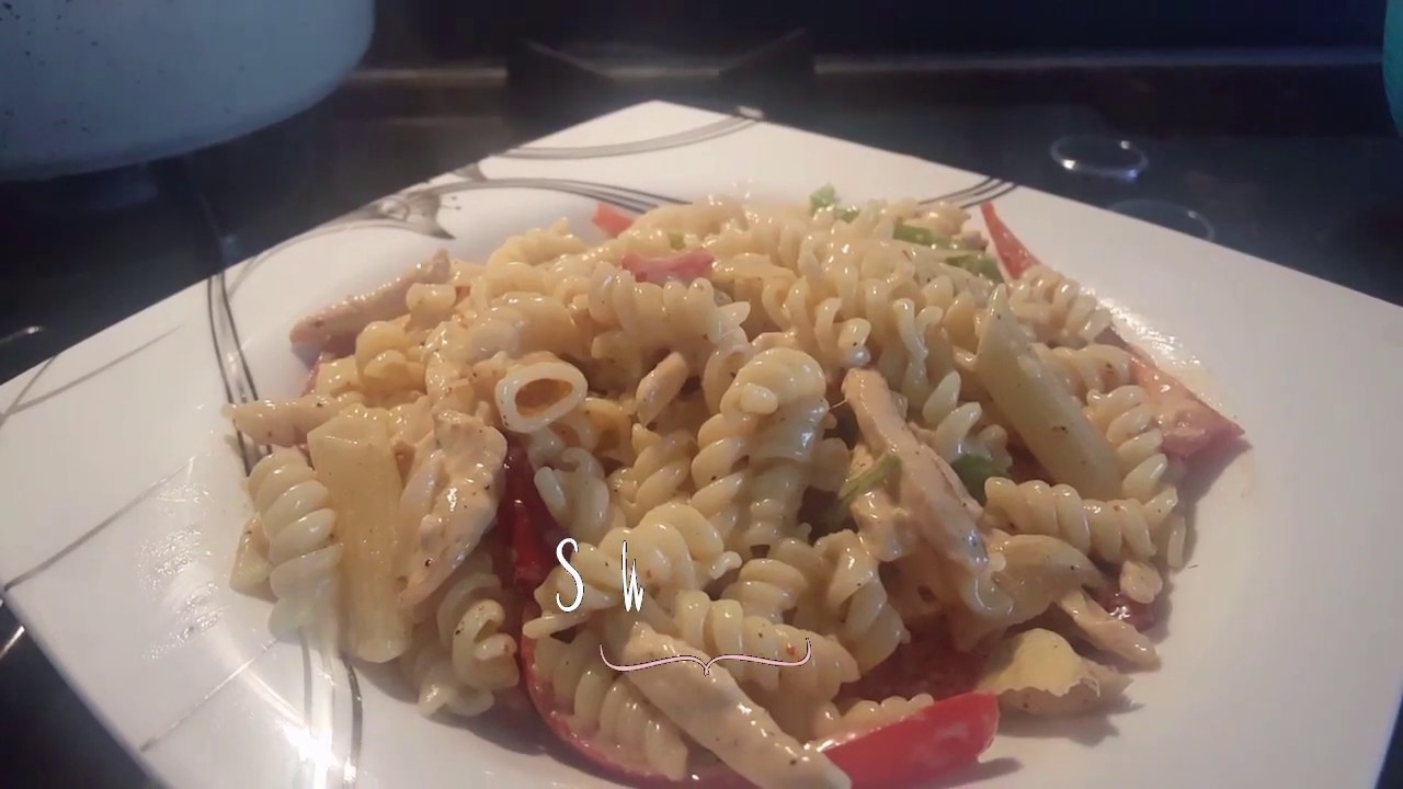 Kremalı tavuklu makarna - Sebze , köri , kaşar peyniri ...