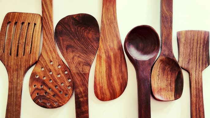 How to Clean a Wooden Spoon Correctly