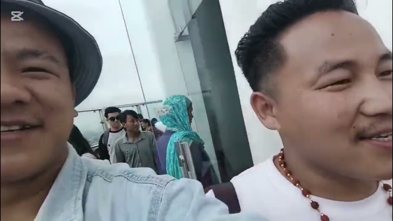 धरहराबाट देखिने दृश्य।Ramailo yatra123