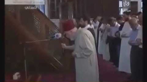 تلاوة رائعة وخاشعة قارئ المسجد الأقصى الشيخ محمد رشاد الشريف رحمه الله ( قل ان صلاتي  ..)