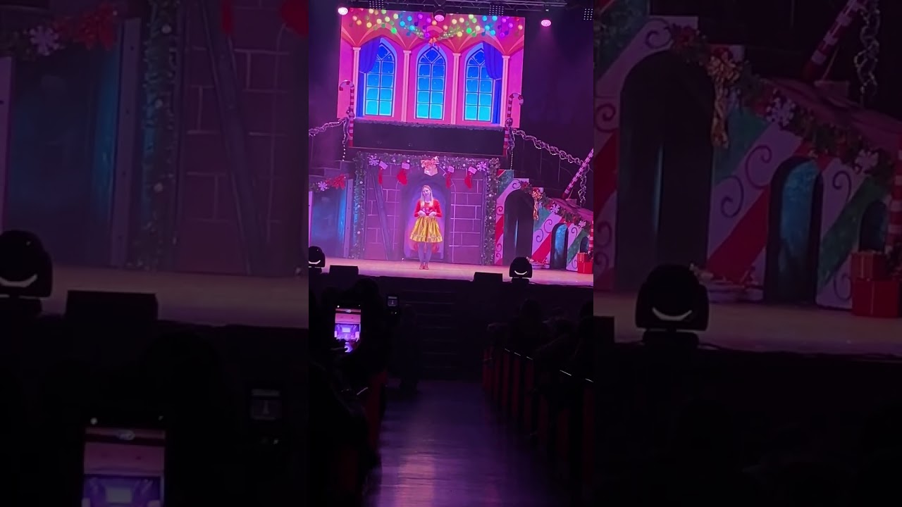 CAROLINA BENVENGA ,SPETTACOLO DI NATALE ! PRIMA PARTE .INTRO !!