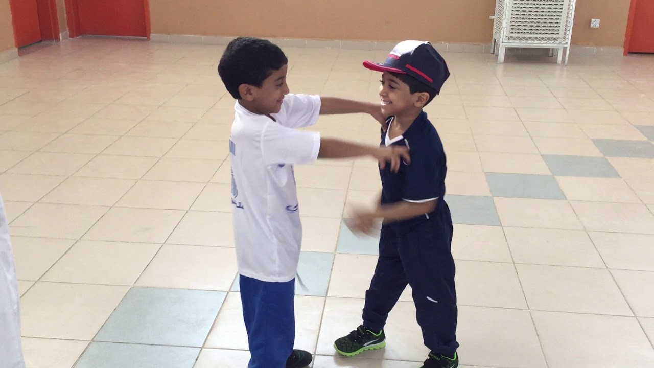 توثيق المعلم ناصر العساف حصة رياضة الصف الاول للمعلم عدنان السبيعي مدرسة تحفيظ المراح لعام ١٤٣٩