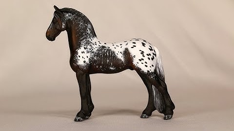 Creating a Black - HOW TO PAINT A BREYER MODEL HORSE - Tutorial