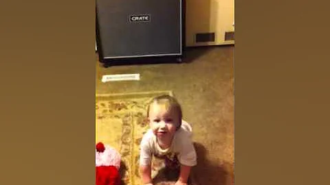 Dj dancing