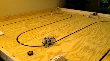 Bioloid line follower navigating comp course.