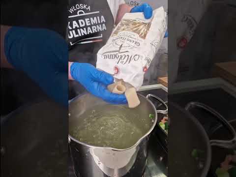 Paccheri z Gorgonzolą Dolce i brokułem