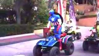 short-Docu Footage -- Universal Studios Marvel - Marvel Super Hero Street Show