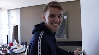 Tett på Martin Ødegaard