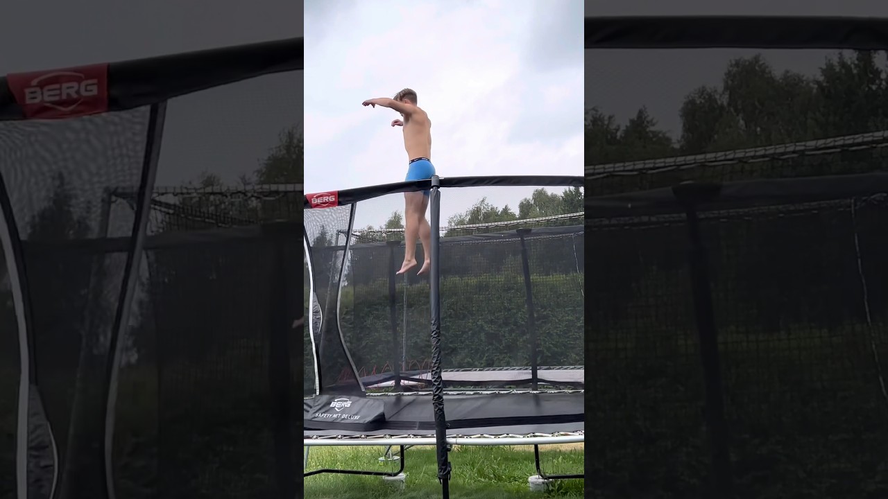 TRZY salta na trampolinie