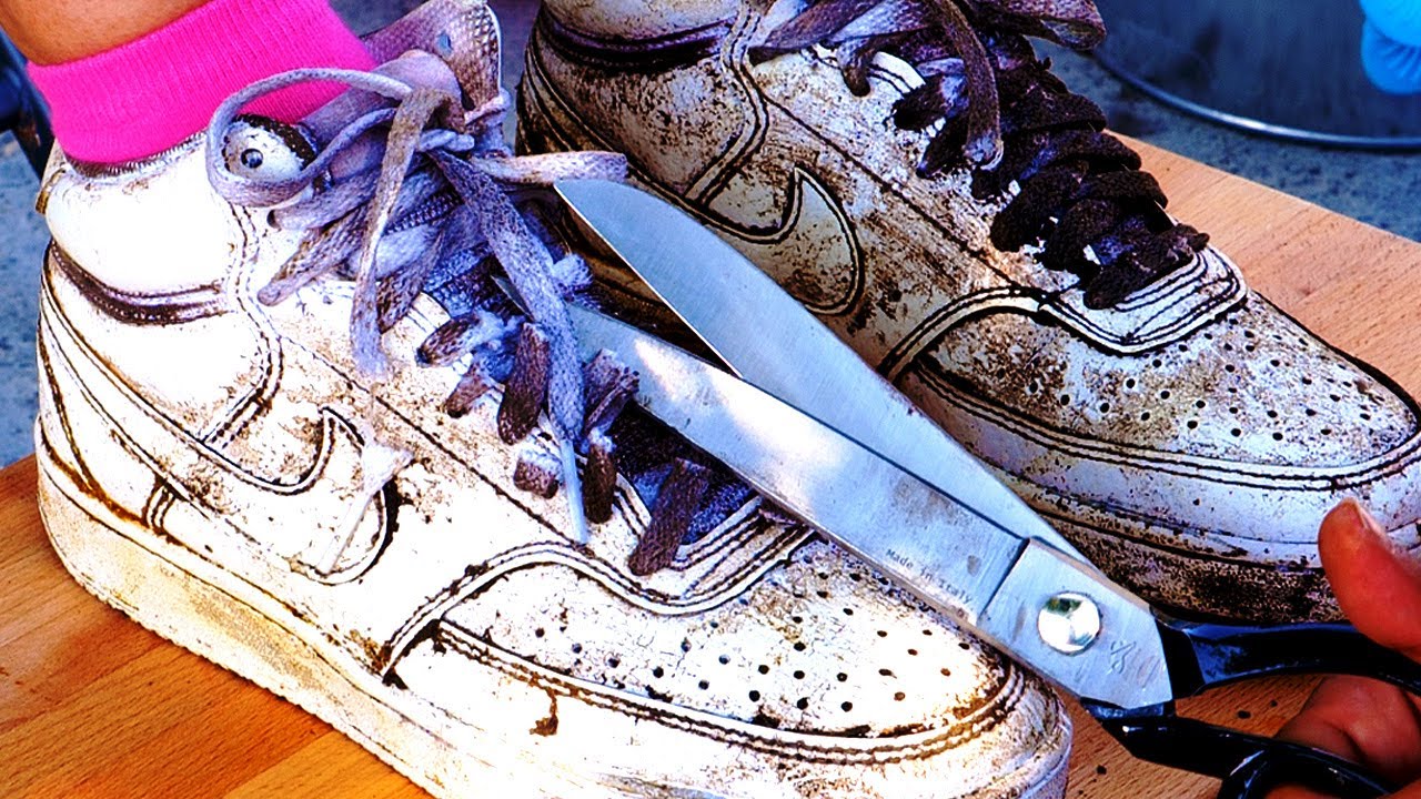 Эпичная чистка и ремонт обуви прямо на улице 👟 - YouTube
