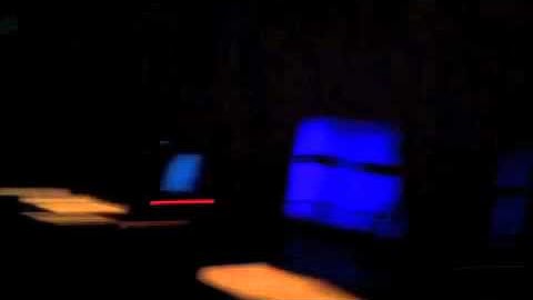 Cat Carson plays his DJ Gig with OSC App/IPhone.m4v