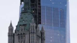 1WTC and Woolworth Building 04/20/2013