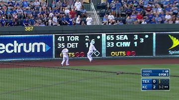 TEX@KC: Cain makes a stellar running grab in center