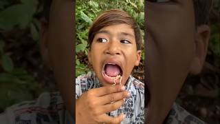 Survival Skills: SIMPLE but very USEFUL#survival #bushcraft #camping #outdoors #useful #shorts