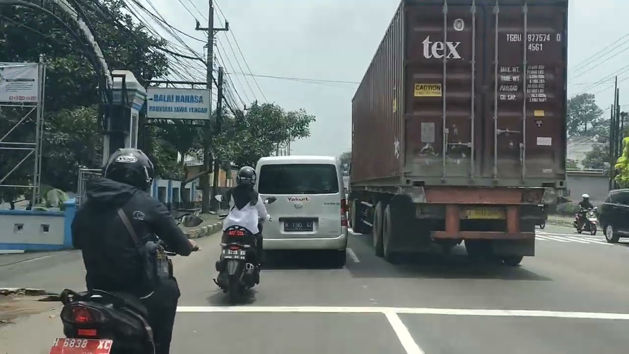 Driving Downtown - kota Ungaran siang hari part 23