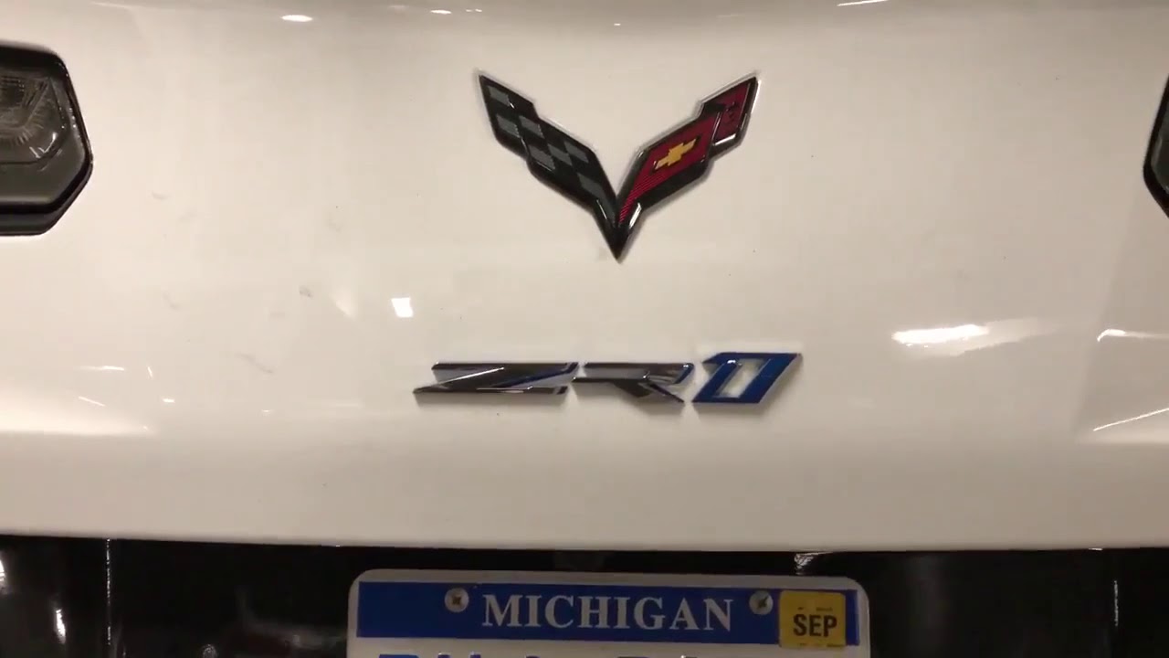 Corvette C7 Zr1 >> 2019 C7 ZR1 Corvette In Ceramic White Sighting - YouTube Corvette C7 Zr1 >> 2019 C7 ZR1 Corvette In Ceramic White Sighting - YouTube