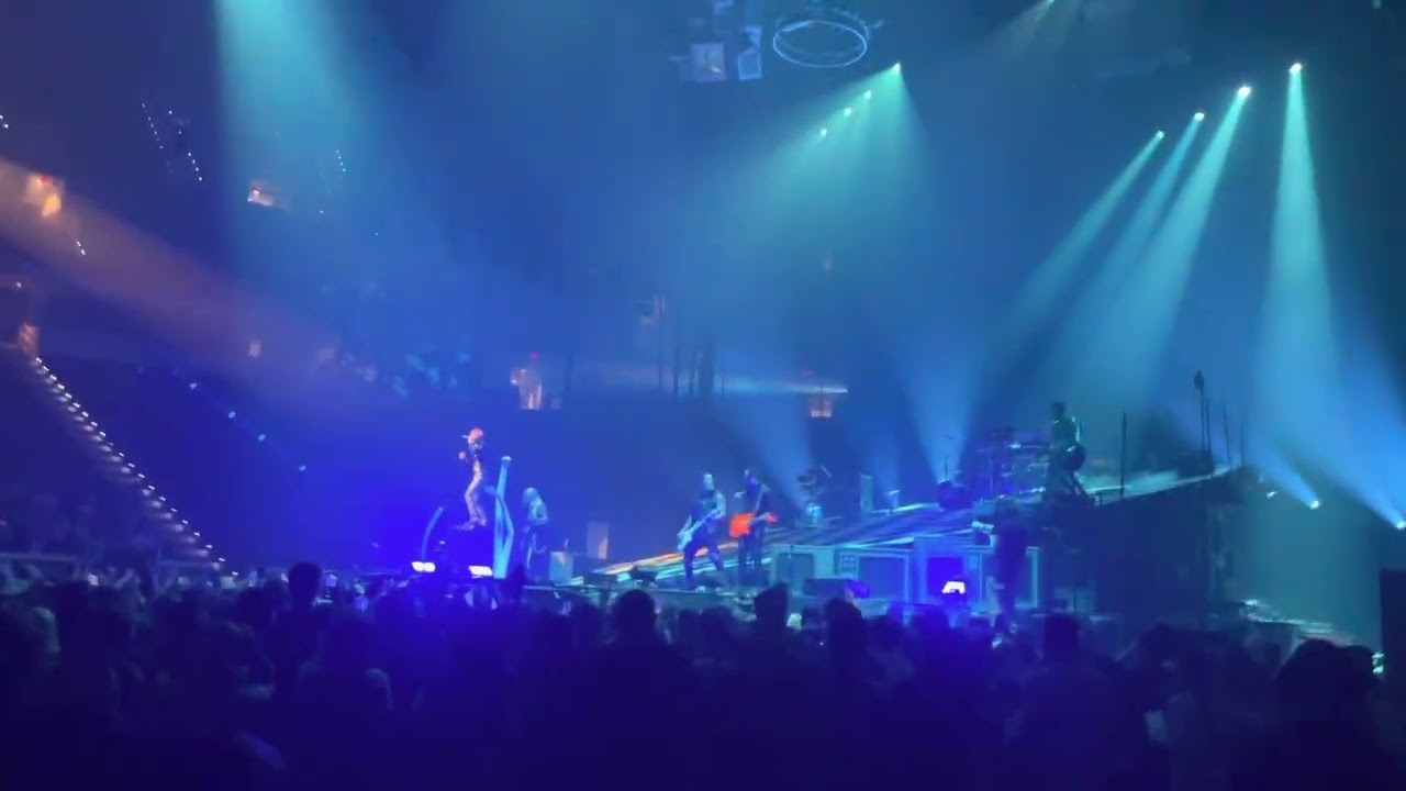 Machine Gun Kelly • drunk face