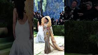 Met Gala and Kiven Hart review 😁 #fypシ #metgala #lifeisbutadream
