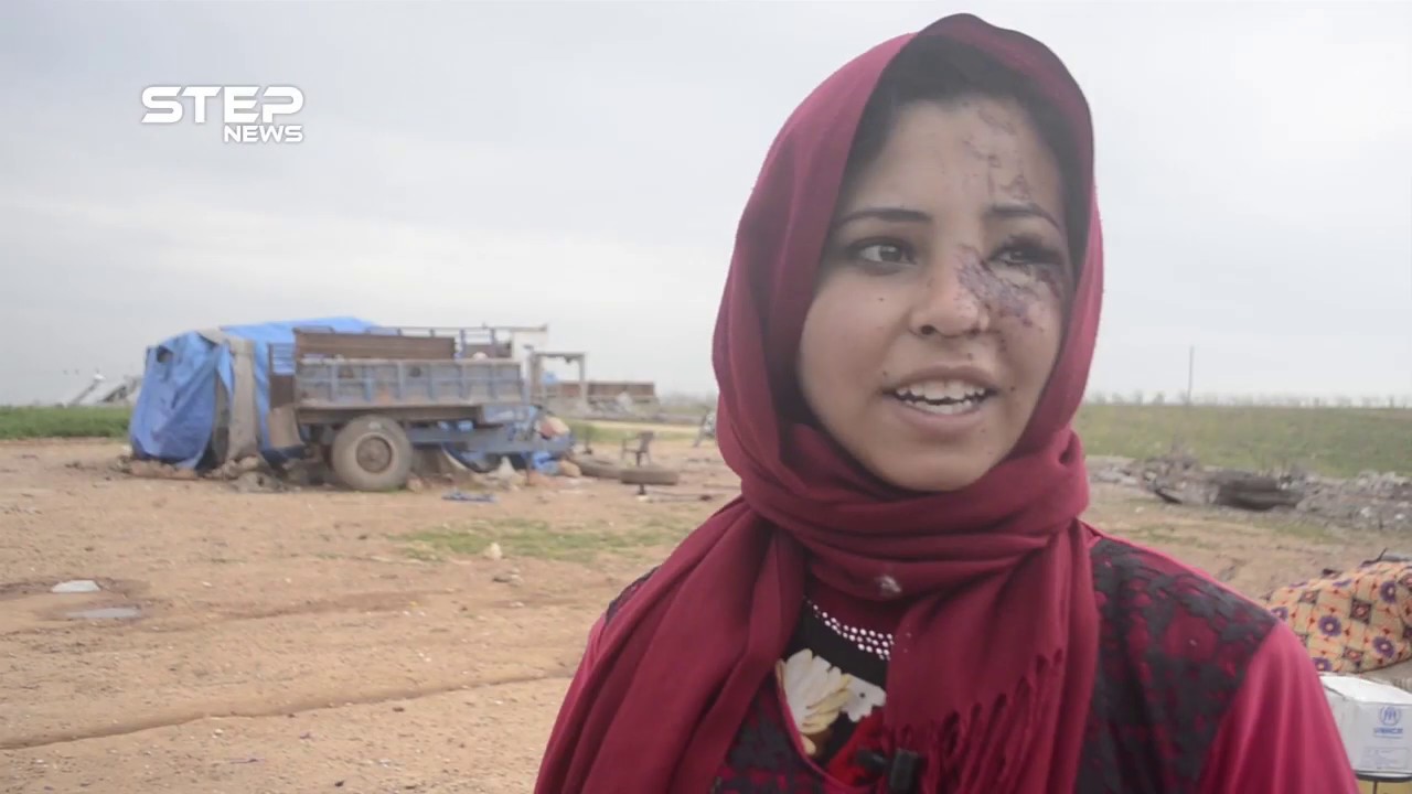 آثار القصف الروسي فجر اليوم على تجمع للنازحين قرب كفرعميم شرقي سراقب بريف إدلب